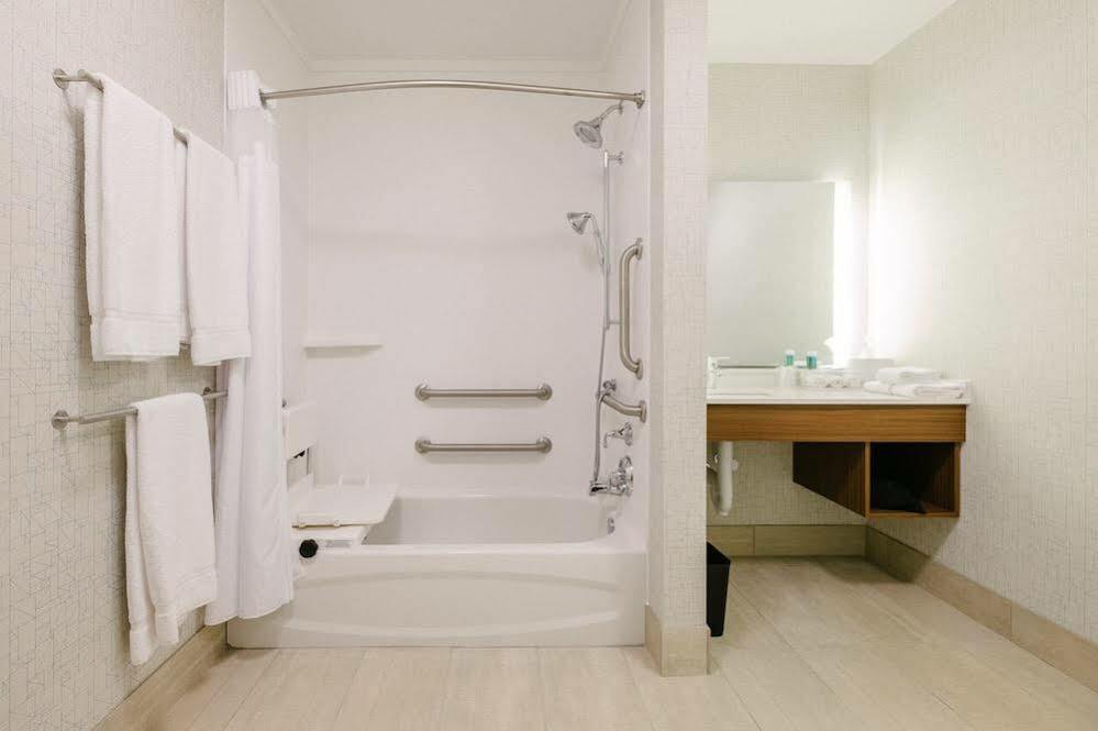 Holiday Inn Express & Suites Eagan - Minneapolis Area By Ihg Esterno foto